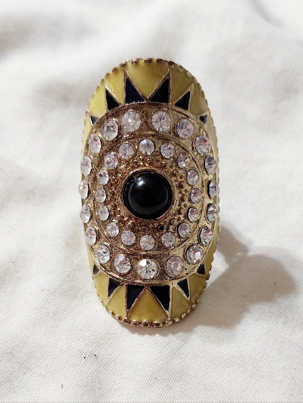 Source Unknown Yellow & Black Crystal Oval Statement Ring